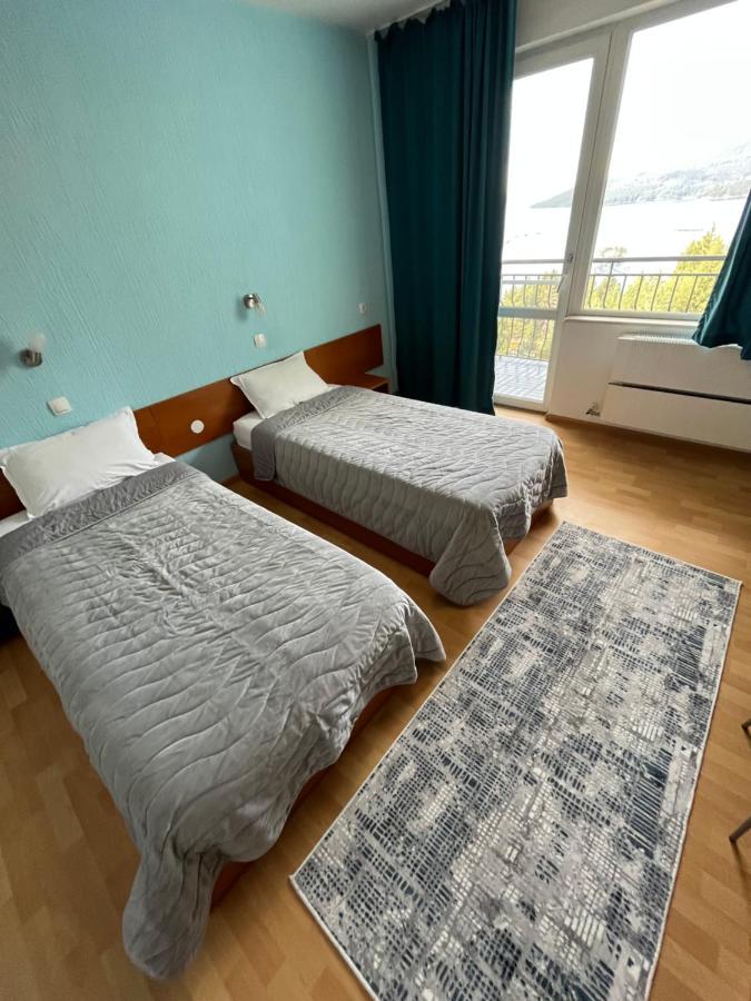 Хотел Панорама Доспат Zewnętrze zdjęcie